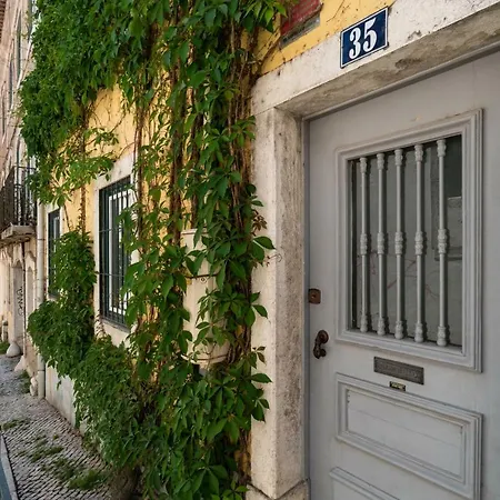 Apartamento Central Cool Studio For 3 In Famous Bairro Alto Lisboa