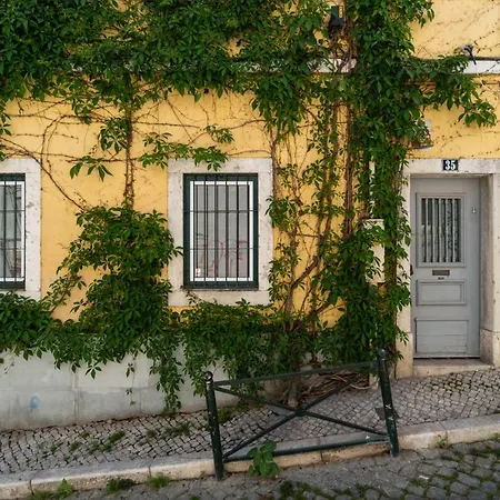 Central Cool Studio For 3 In Famous Bairro Alto Apartamento
