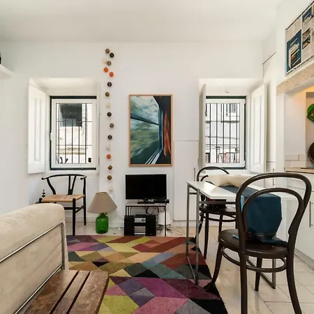 Central Cool Studio For 3 In Famous Bairro Alto * Lisboa