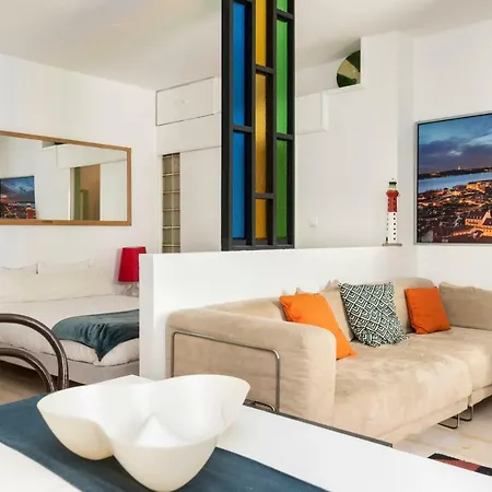 Central Cool Studio For 3 In Famous Bairro Alto Lisboa