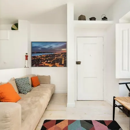 Lejlighed Central Cool Studio For 3 In Famous Bairro Alto Lisboa