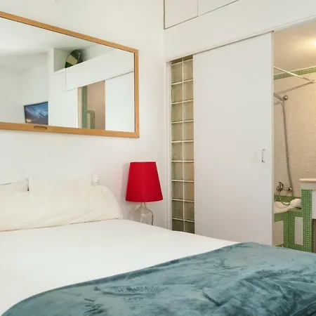 Central Cool Studio For 3 In Famous Bairro Alto